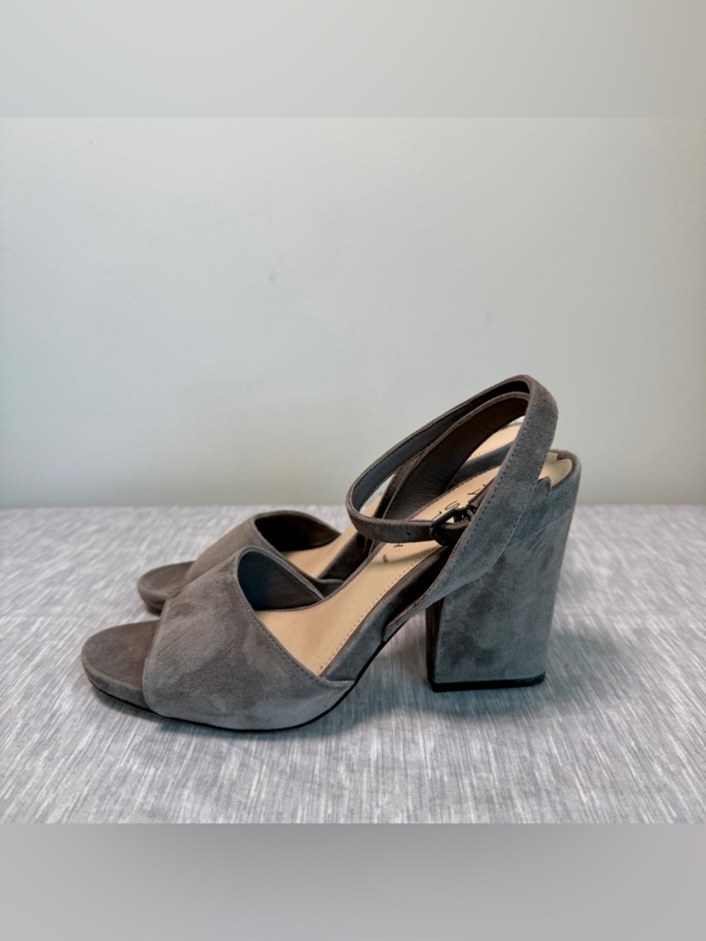 Via Spiga Taupe Suede Block Heels | Size 6.5 | NWOT | Italian Leather